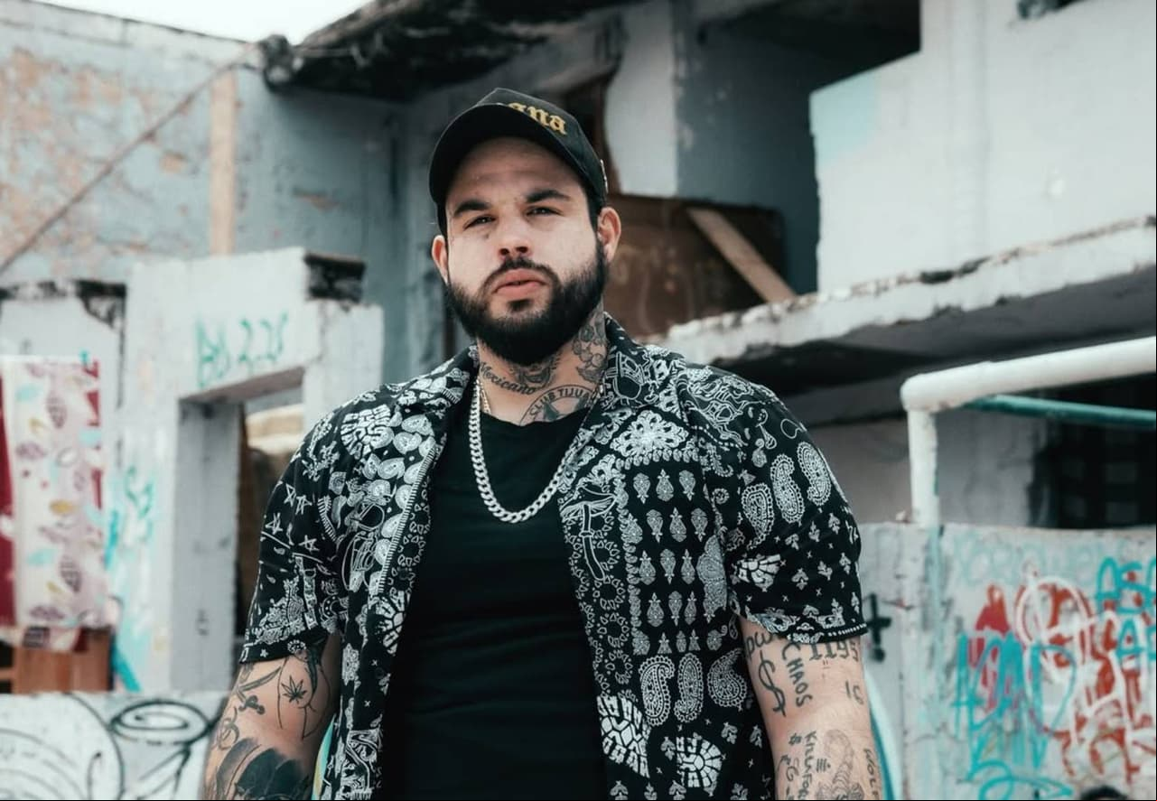 Emiliano Aguilar hace fuerte advertencia sobre su carrera artística y recibe el apoyo de todos sus seguidores 